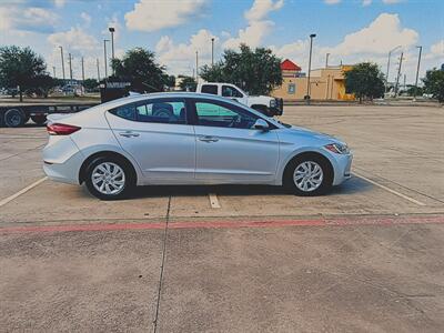 2017 Hyundai ELANTRA SE   - Photo 4 - Houston, TX 77082