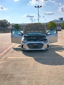 2017 Hyundai ELANTRA SE   - Photo 12 - Houston, TX 77082