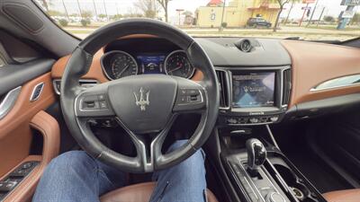 2018 Maserati Levante   - Photo 17 - Houston, TX 77082