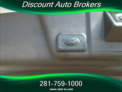 2015 Buick Enclave Leather   - Photo 8 - Houston, TX 77082