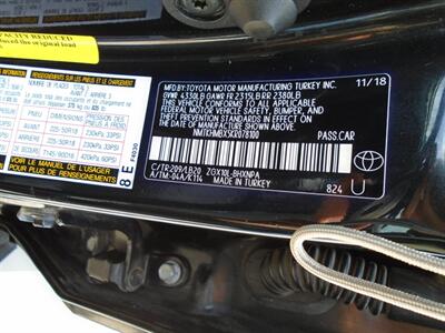 2019 Toyota C-HR LE   - Photo 29 - Houston, TX 77082