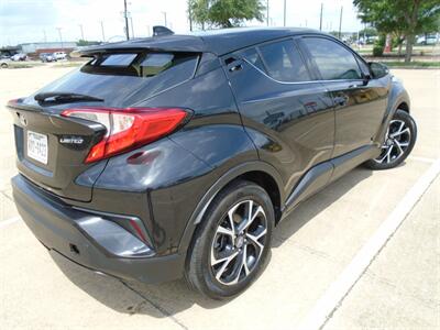 2019 Toyota C-HR LE   - Photo 5 - Houston, TX 77082