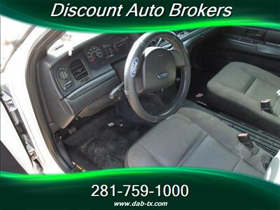 2007 Ford Crown Victoria Police Interceptor   - Photo 10 - Houston, TX 77082