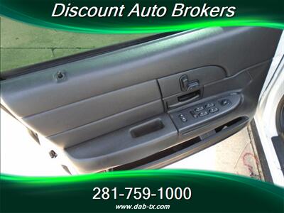 2007 Ford Crown Victoria Police Interceptor   - Photo 9 - Houston, TX 77082