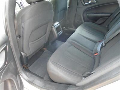 2015 Chrysler 200 Limited   - Photo 17 - Houston, TX 77082