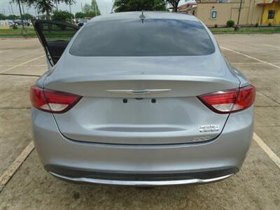 2015 Chrysler 200 Limited   - Photo 6 - Houston, TX 77082