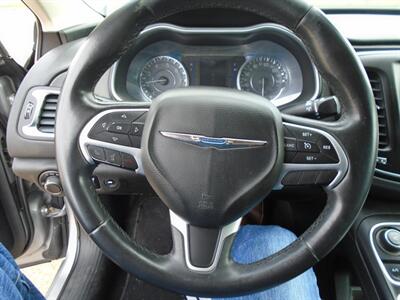 2015 Chrysler 200 Limited   - Photo 11 - Houston, TX 77082