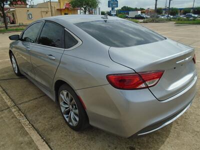 2015 Chrysler 200 Limited   - Photo 7 - Houston, TX 77082