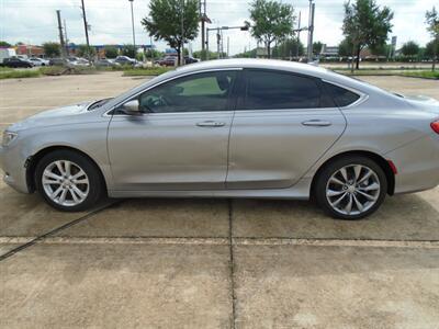 2015 Chrysler 200 Limited   - Photo 8 - Houston, TX 77082