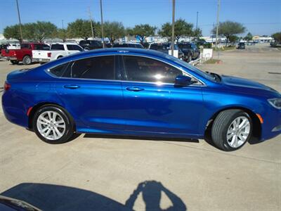 2015 Chrysler 200 Limited - Photo 4 - Houston, TX 77082