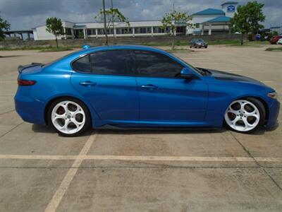 2017 Alfa Romeo Giulia Ti   - Photo 4 - Houston, TX 77082