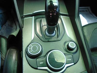 2017 Alfa Romeo Giulia Ti   - Photo 26 - Houston, TX 77082