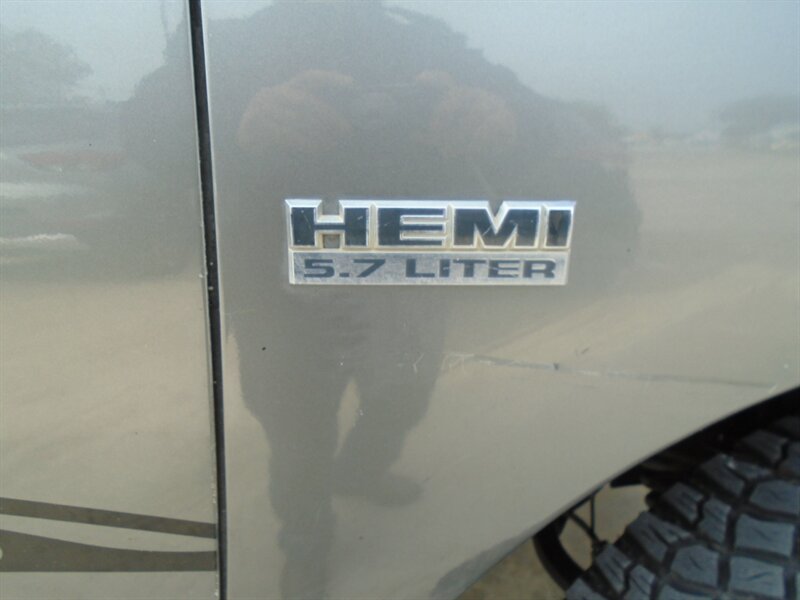 2009 Dodge Ram 1500 ST - Photo 19 - Houston, TX 77082