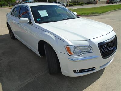 2012 Chrysler 300 Series   - Photo 3 - Houston, TX 77082