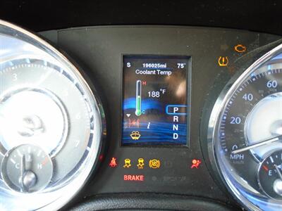 2012 Chrysler 300 Series   - Photo 13 - Houston, TX 77082