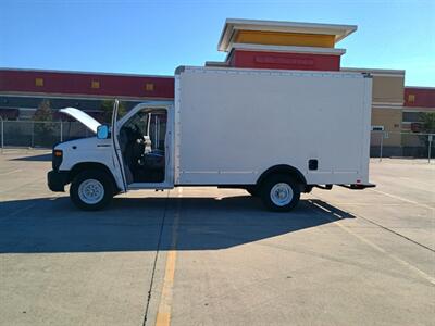 2014 Ford E-350 SD   - Photo 11 - Houston, TX 77082