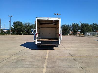 2014 Ford E-350 SD   - Photo 13 - Houston, TX 77082