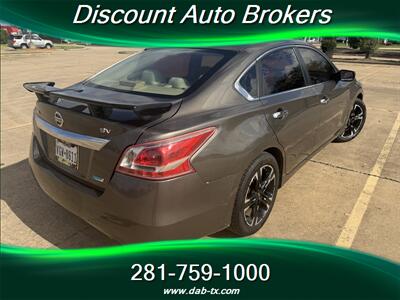 2013 Nissan Altima 2.5   - Photo 5 - Houston, TX 77082