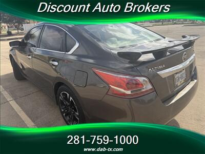 2013 Nissan Altima 2.5   - Photo 9 - Houston, TX 77082
