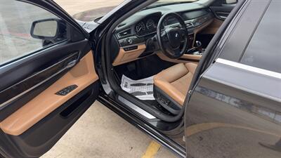 2012 BMW 750Li   - Photo 11 - Houston, TX 77082