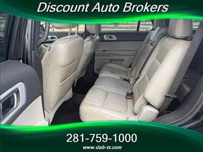 2012 Ford Explorer Limited   - Photo 24 - Houston, TX 77082