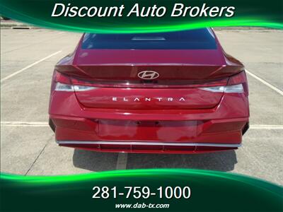 2025 Hyundai ELANTRA SE - Photo 6 - Houston, TX 77082