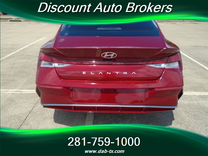 2025 Hyundai ELANTRA SE - Photo 6 - Houston, TX 77082