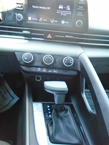 2025 Hyundai ELANTRA SE - Photo 18 - Houston, TX 77082