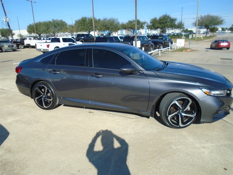 2019 Honda Accord Sport - Photo 4 - Houston, TX 77082
