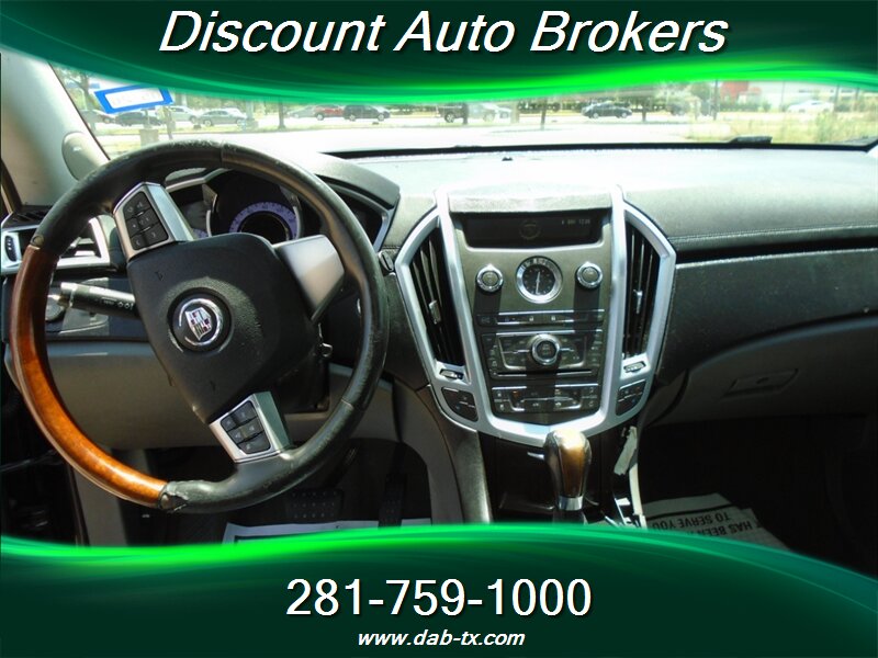 2010 Cadillac SRX Performance Collection - Photo 10 - Houston, TX 77082