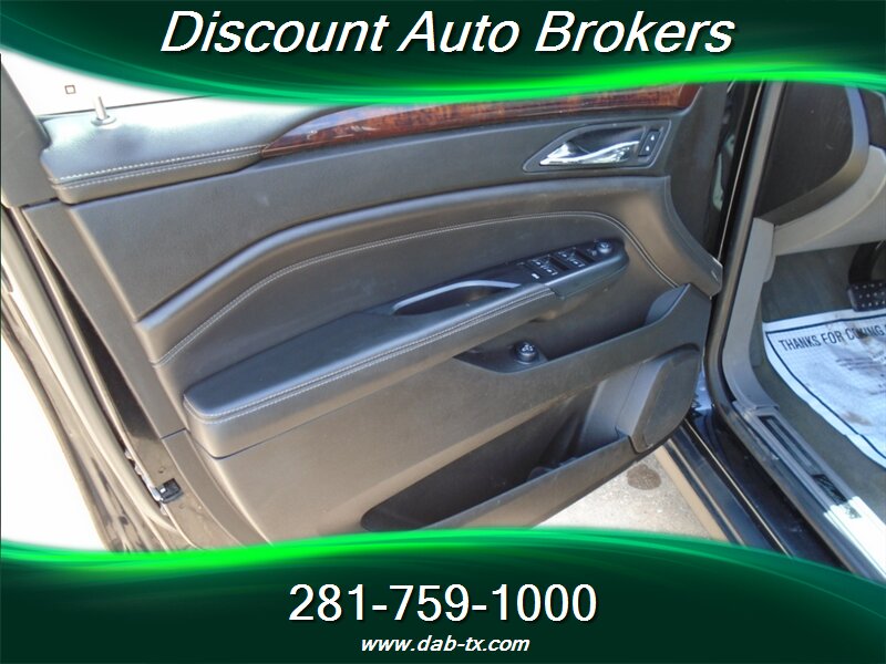 2010 Cadillac SRX Performance Collection - Photo 8 - Houston, TX 77082
