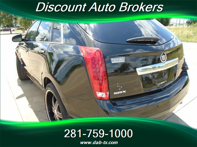 2010 Cadillac SRX Performance Collection - Photo 5 - Houston, TX 77082