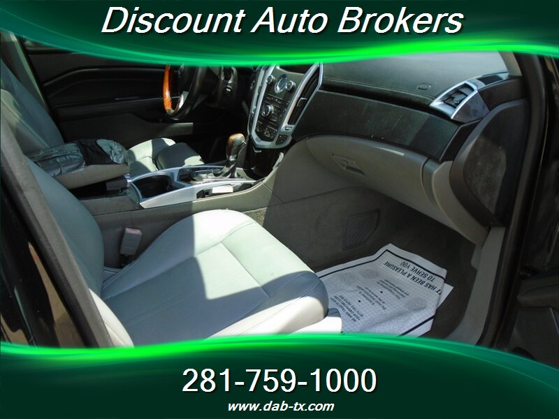 2010 Cadillac SRX Performance Collection - Photo 13 - Houston, TX 77082