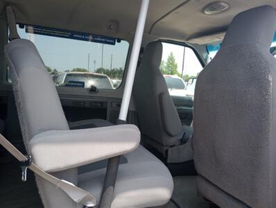 2014 Ford E-350 SD XL   - Photo 21 - Houston, TX 77082