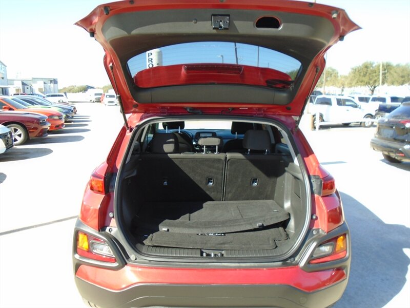 2021 Hyundai KONA SEL - Photo 9 - Houston, TX 77082