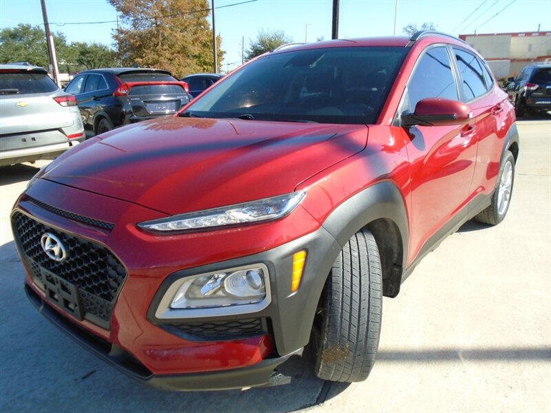 2021 Hyundai KONA SEL  