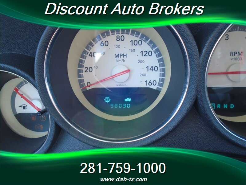 2009 Dodge Charger - Photo 14 - Houston, TX 77082