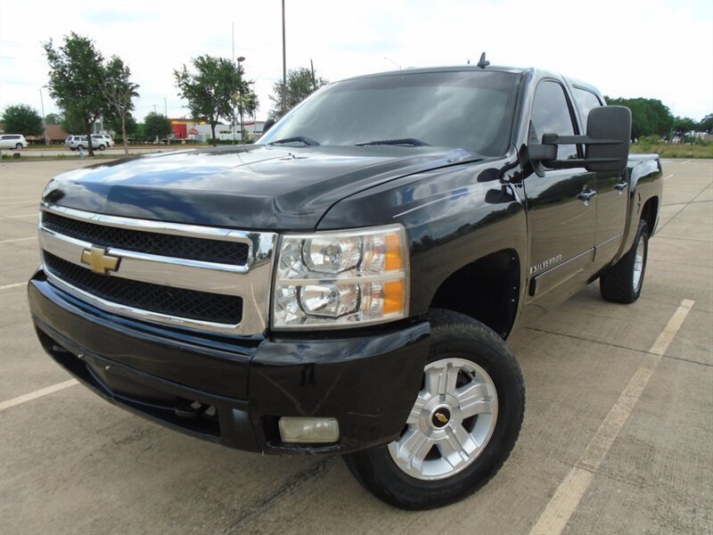 2007 Chevrolet Silverado 1500 Work Truck   - Photo 1 - Houston, TX 77082