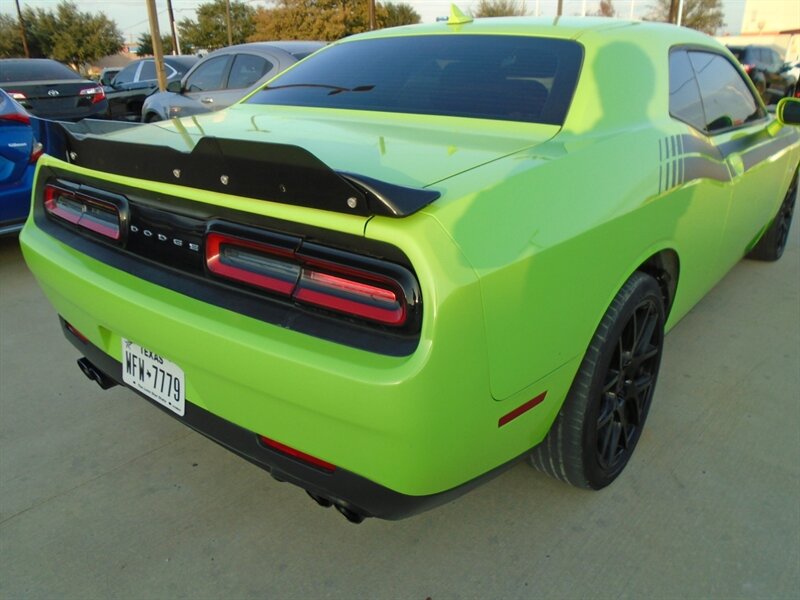 2015 Dodge Challenger R/T - Photo 5 - Houston, TX 77082
