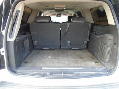 2009 GMC Yukon XL Denali   - Photo 8 - Houston, TX 77082