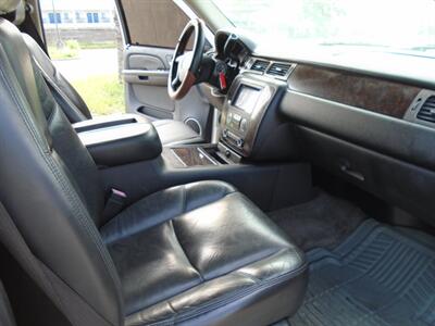 2009 GMC Yukon XL Denali   - Photo 20 - Houston, TX 77082