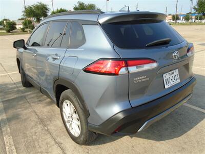 2022 Toyota Corolla Cross LE   - Photo 10 - Houston, TX 77082