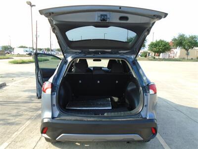 2022 Toyota Corolla Cross LE   - Photo 7 - Houston, TX 77082