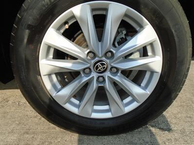 2022 Toyota Corolla Cross LE   - Photo 27 - Houston, TX 77082