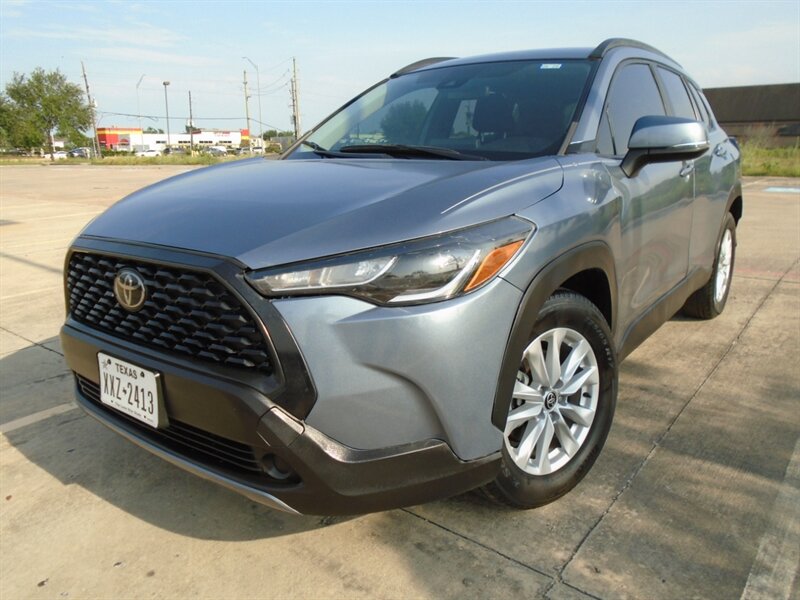 2022 Toyota Corolla Cross LE   - Photo 1 - Houston, TX 77082