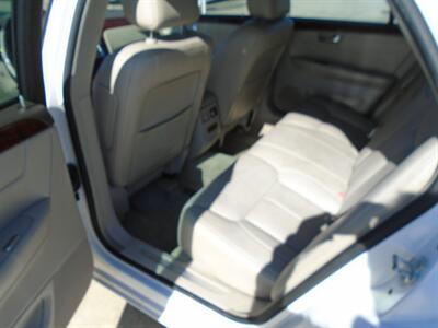 2006 Cadillac DTS Luxury I - Photo 12 - Houston, TX 77082