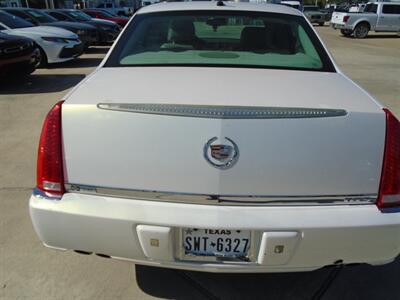 2006 Cadillac DTS Luxury I - Photo 6 - Houston, TX 77082