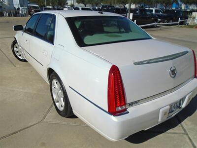 2006 Cadillac DTS Luxury I - Photo 7 - Houston, TX 77082