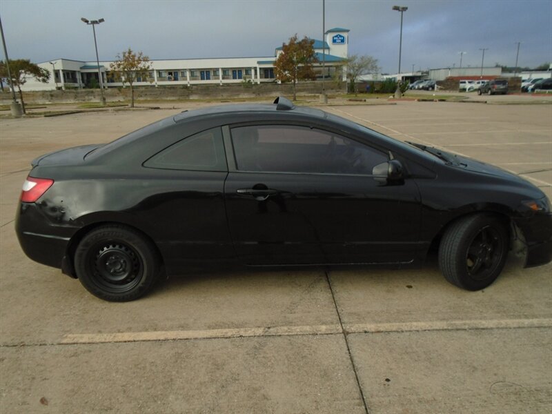 2010 Honda Civic LX - Photo 4 - Houston, TX 77082