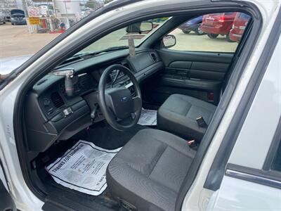 2008 Ford Crown Victoria Police Interceptor   - Photo 11 - Houston, TX 77082